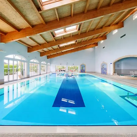 Oasis Parque Ground Floor With Pools, Jacuzzi & Tennis * Portimão