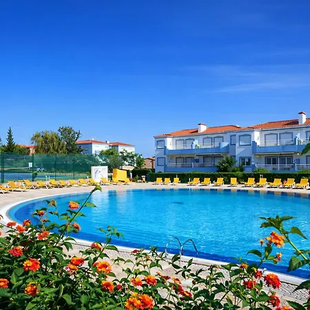 Oasis Parque Ground Floor With Pools, Jacuzzi & Tennis Portimão