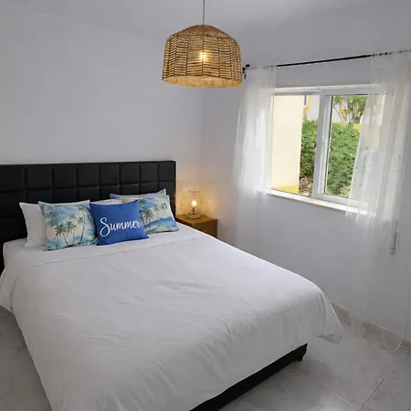 Oasis Parque Ground Floor With Pools, Jacuzzi & Tennis Apartment Portimão