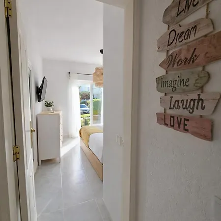 Oasis Parque Ground Floor With Pools, Jacuzzi & Tennis Portimão